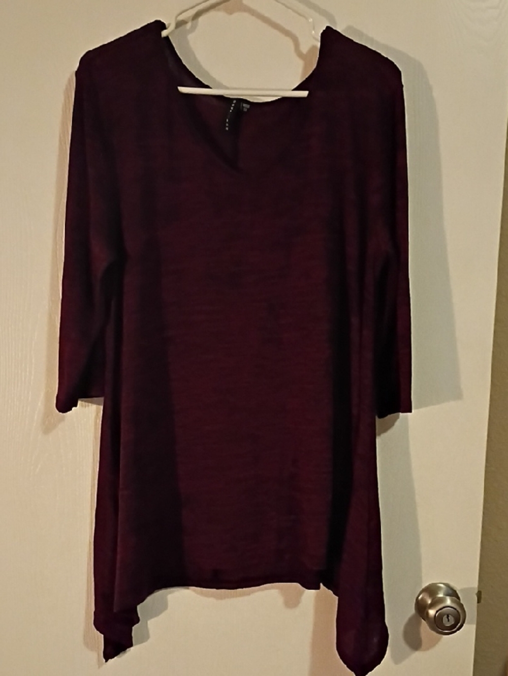 Obsession Burgundy V‑Neck Tunic Top